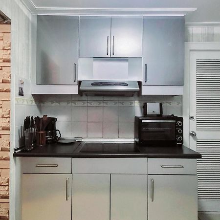 67 Sqm. Condo Unit In Robinson Place Residences مانيلا المظهر الخارجي الصورة